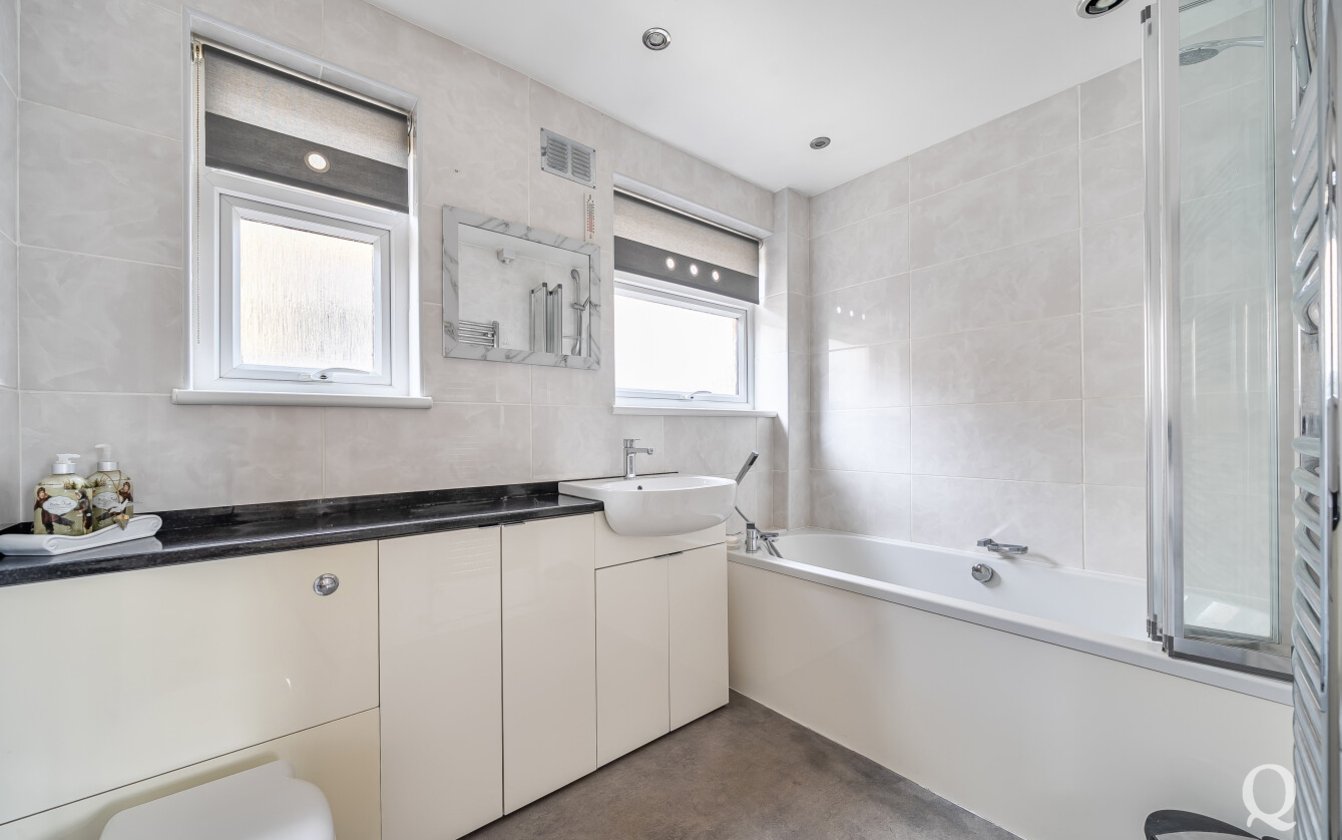 Larkfield Avenue, Sittingbourne, Kent, ME10, 7994, image-6 - Quealy & Co