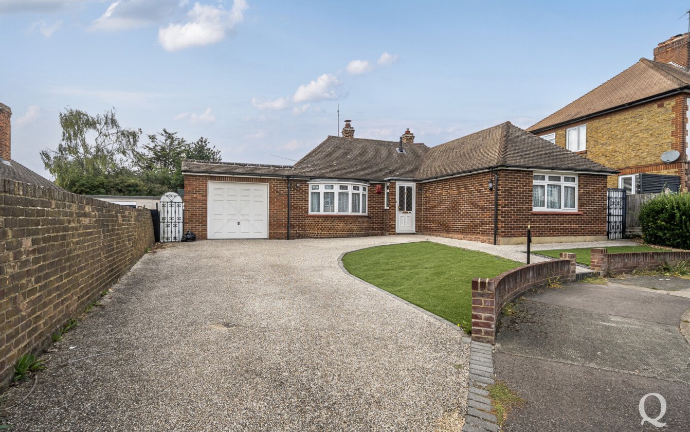 Larkfield Avenue, Sittingbourne, Kent, ME10, 7994, image-1 - Quealy & Co
