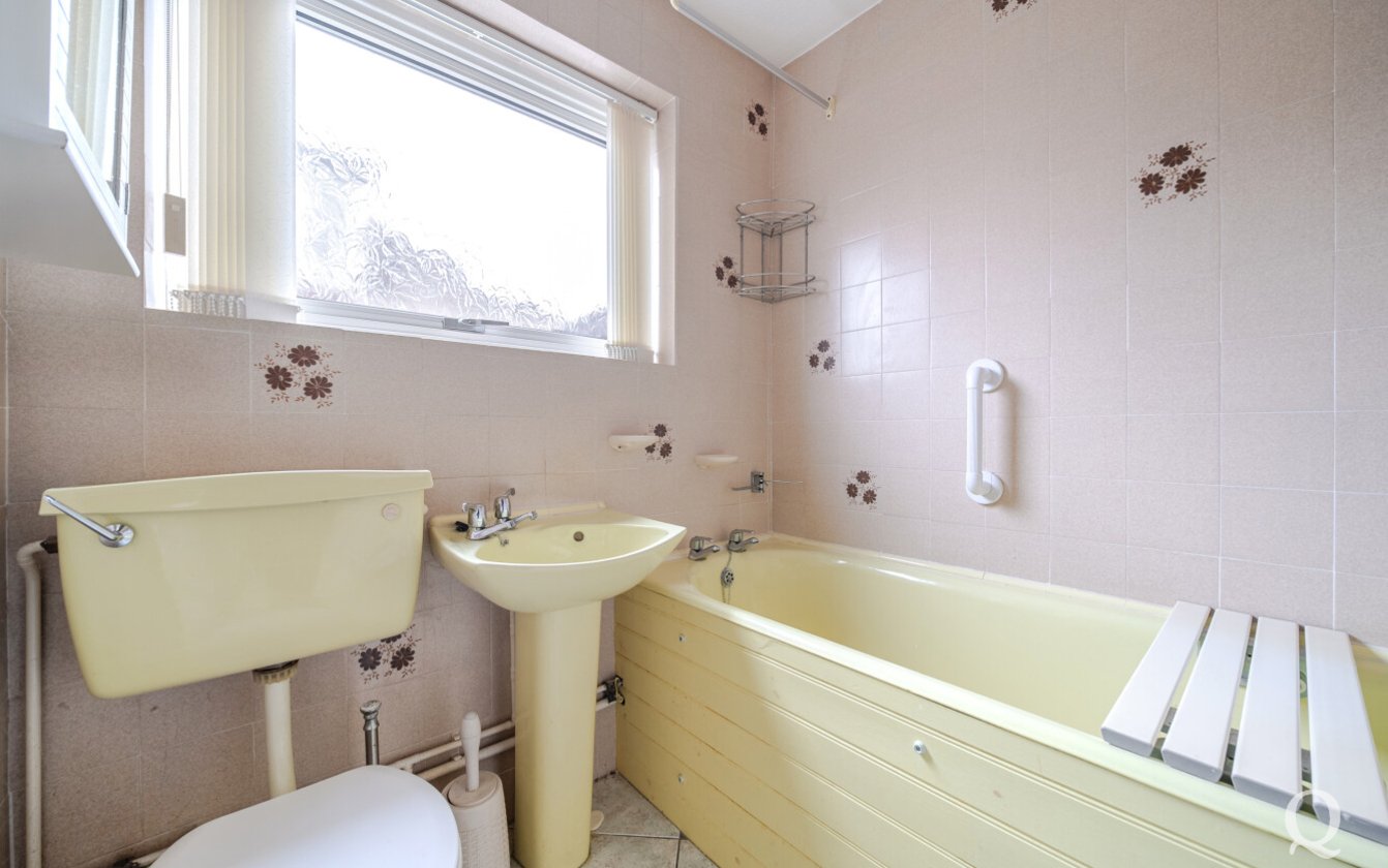 Sterling Road, Sittingbourne, Kent, ME10, 8122, image-16 - Quealy & Co