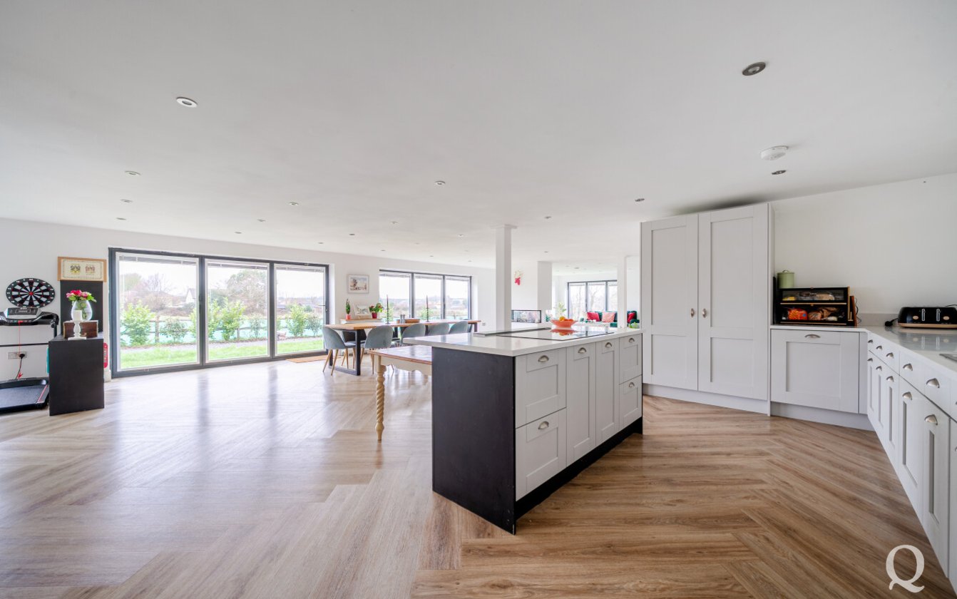 Breach Lane, Upchurch, Sittingbourne, Kent, ME9, 8196, image-5 - Quealy & Co