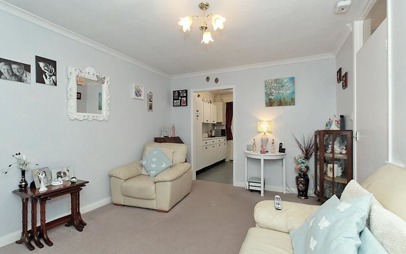 Walnut Tree Drive, Sittingbourne, Kent, ME10, 824, image-6 - Quealy & Co