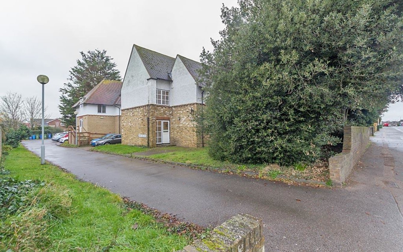 Walnut Tree Drive, Sittingbourne, Kent, ME10, 824, image-10 - Quealy & Co