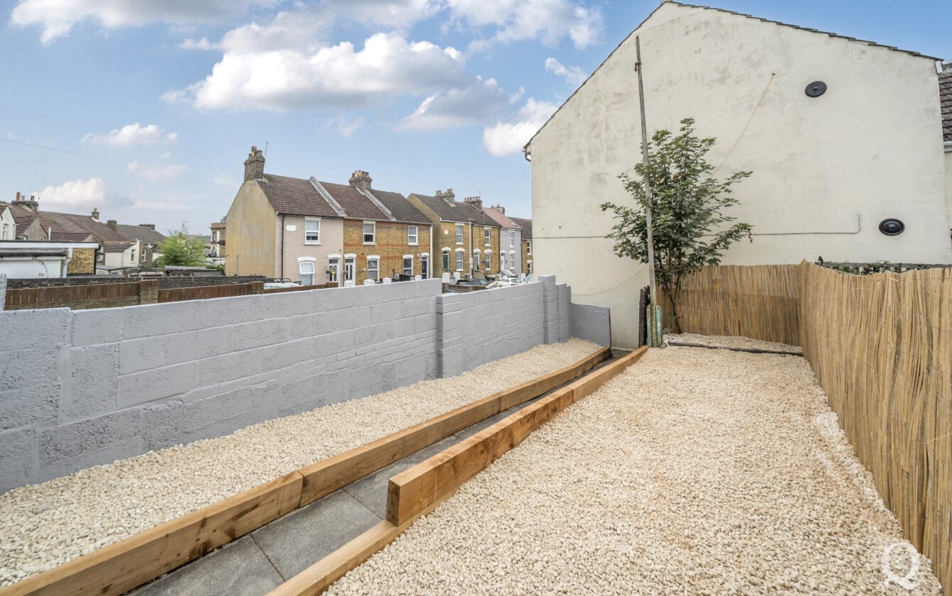 Station Road, Strood, Rochester, Kent, ME2, 8282, image-15 - Quealy & Co