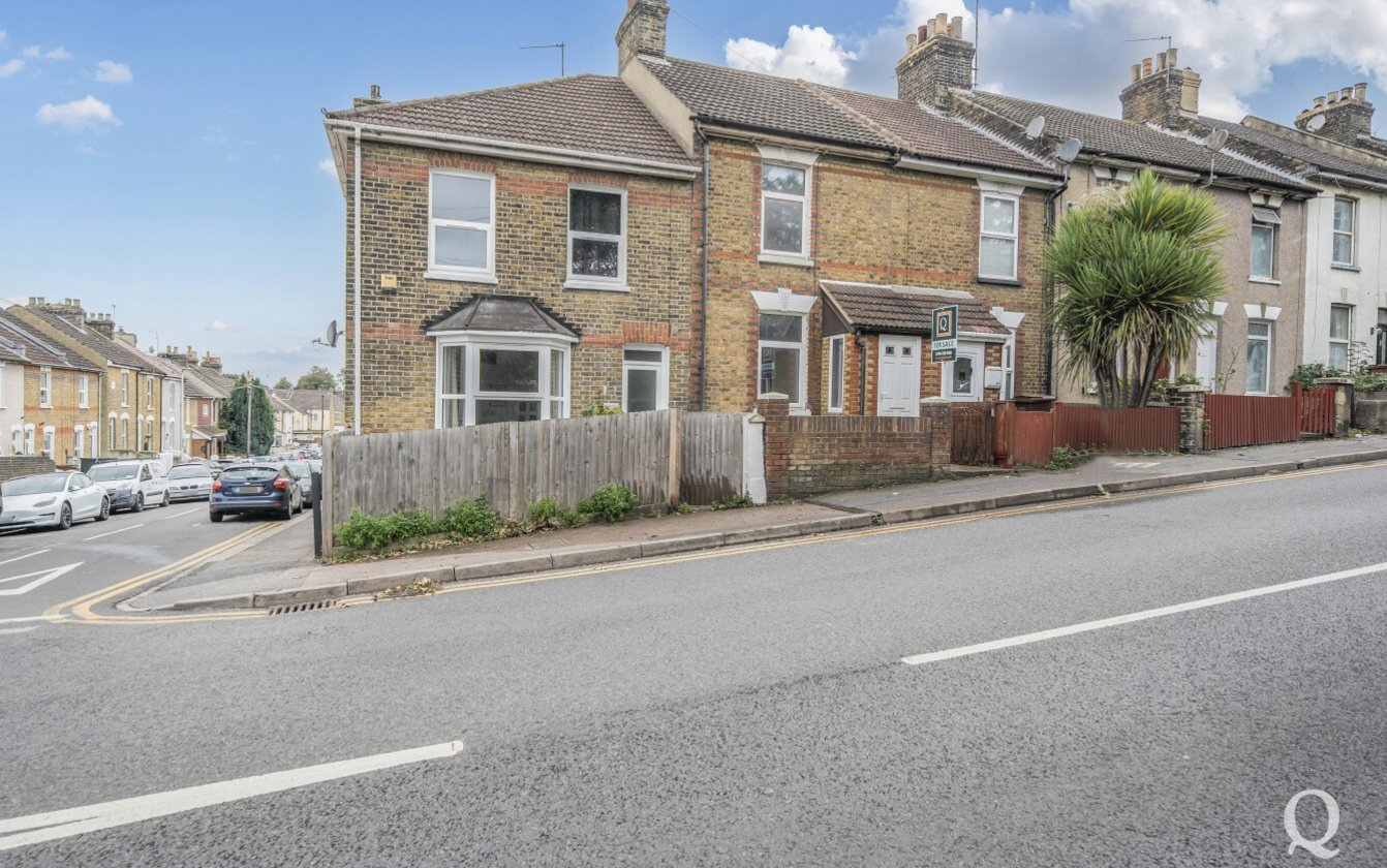 Station Road, Strood, Rochester, Kent, ME2, 8282, image-13 - Quealy & Co