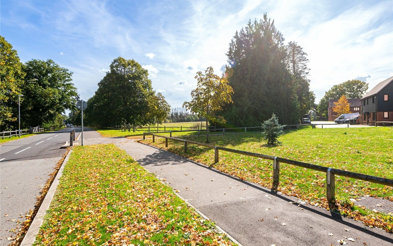 Hirschield Drive, Leybourne, West Malling, Kent, ME19, 8300, image-17 - Quealy & Co