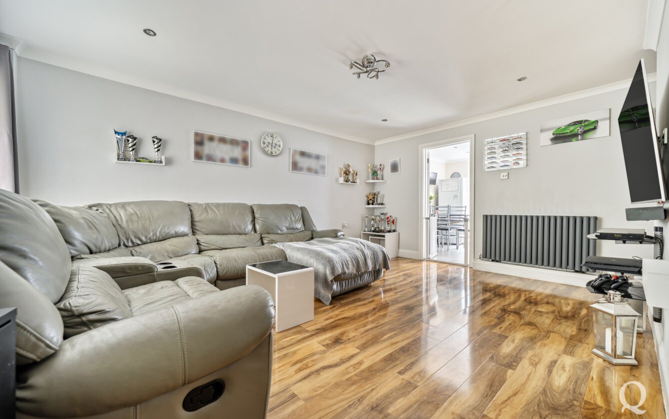 Guildford Gardens, Rochester, Kent, ME2, 8308, image-3 - Quealy & Co