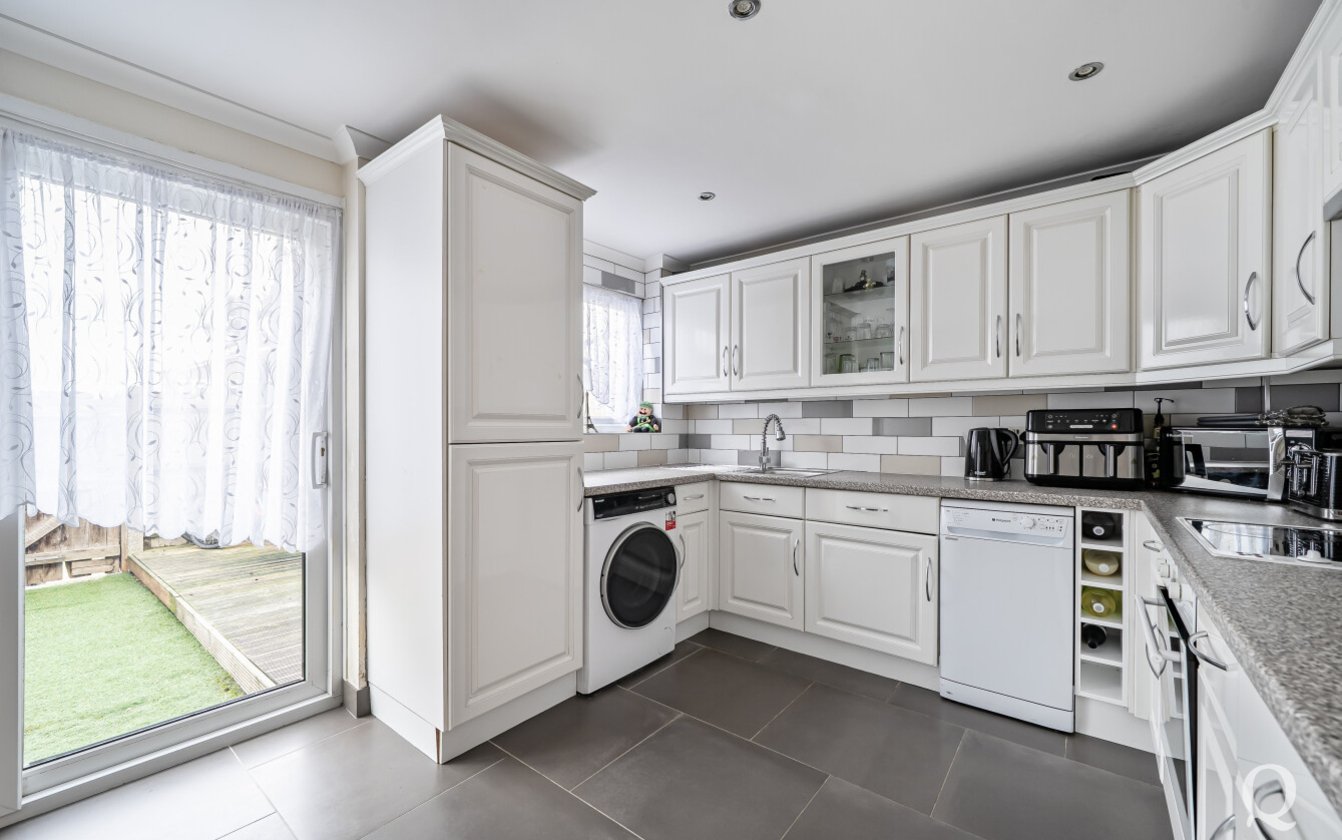 Guildford Gardens, Rochester, Kent, ME2, 8308, image-11 - Quealy & Co