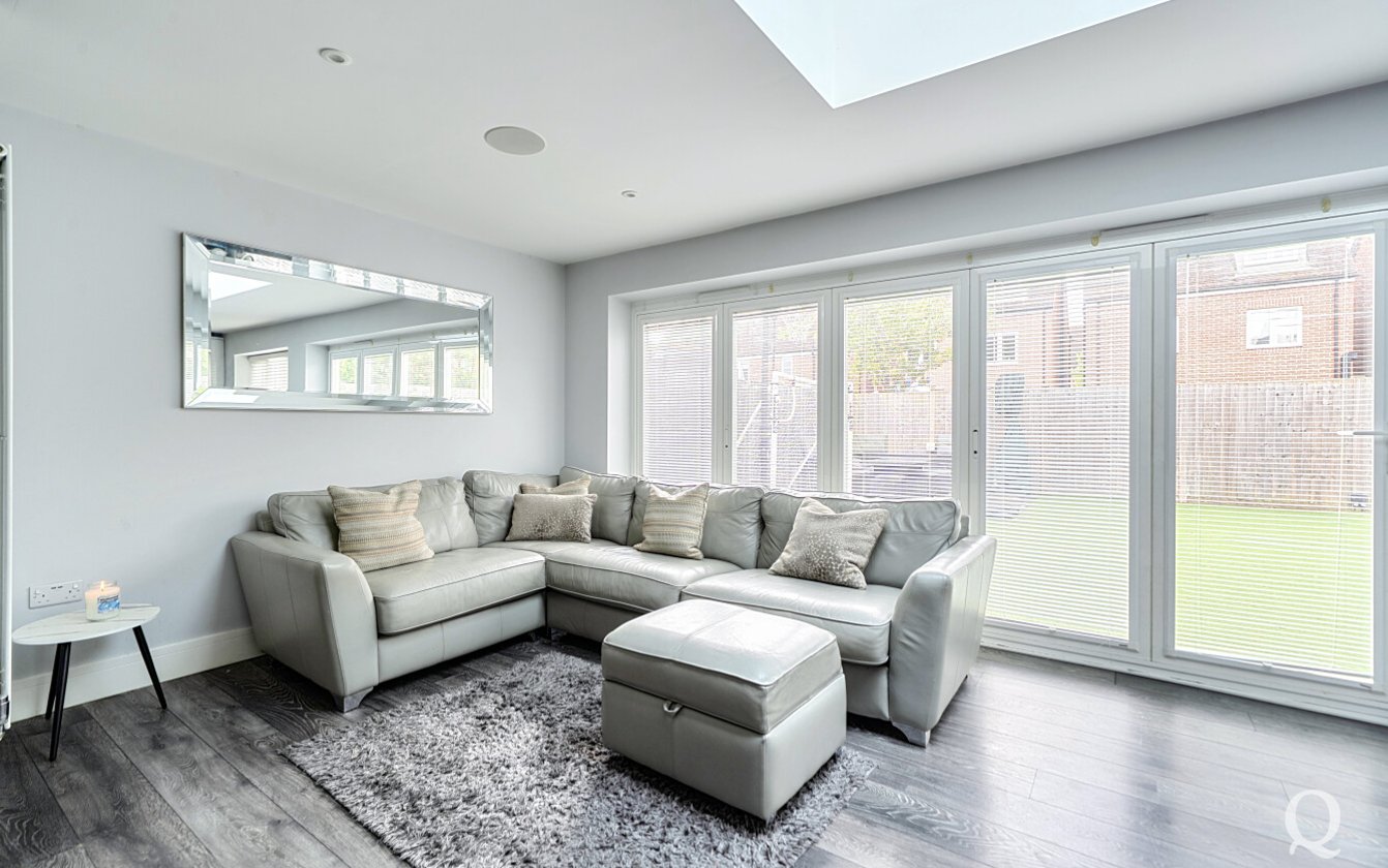 Wyvern Close, Milton Regis, Sittingbourne, Kent, ME10, 8358, image-15 - Quealy & Co