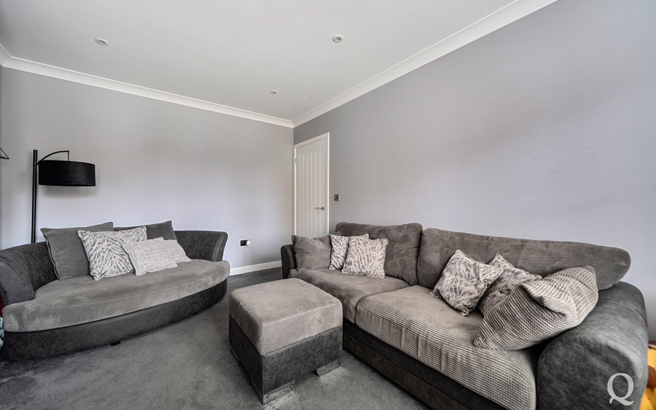 Wyvern Close, Milton Regis, Sittingbourne, Kent, ME10, 8358, image-11 - Quealy & Co