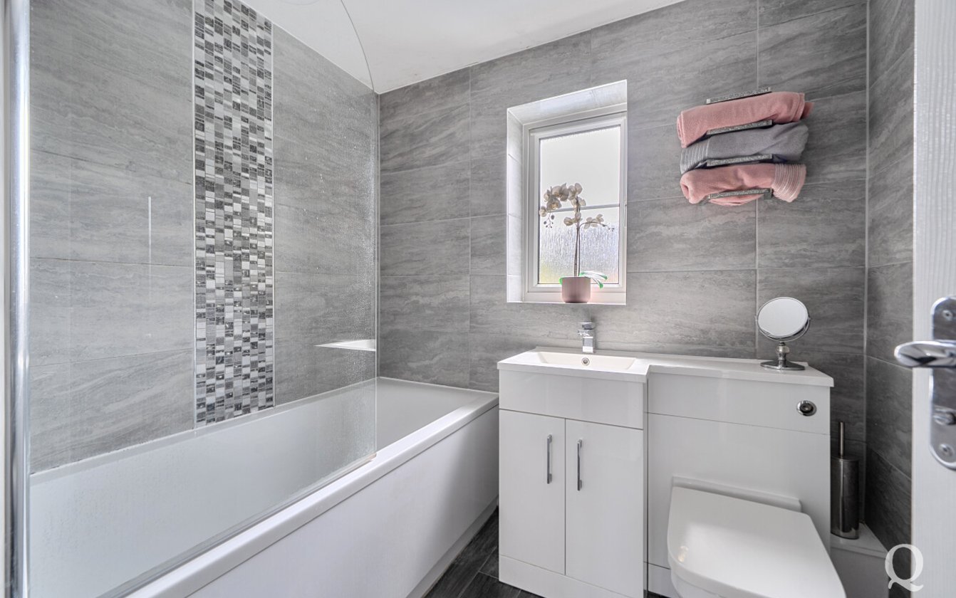 Wyvern Close, Milton Regis, Sittingbourne, Kent, ME10, 8358, image-8 - Quealy & Co