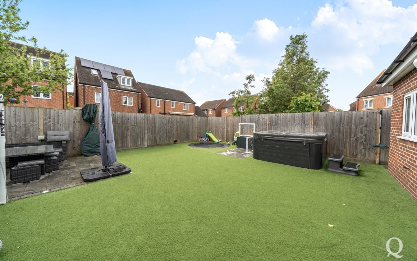 Wyvern Close, Milton Regis, Sittingbourne, Kent, ME10, 8358, image-22 - Quealy & Co