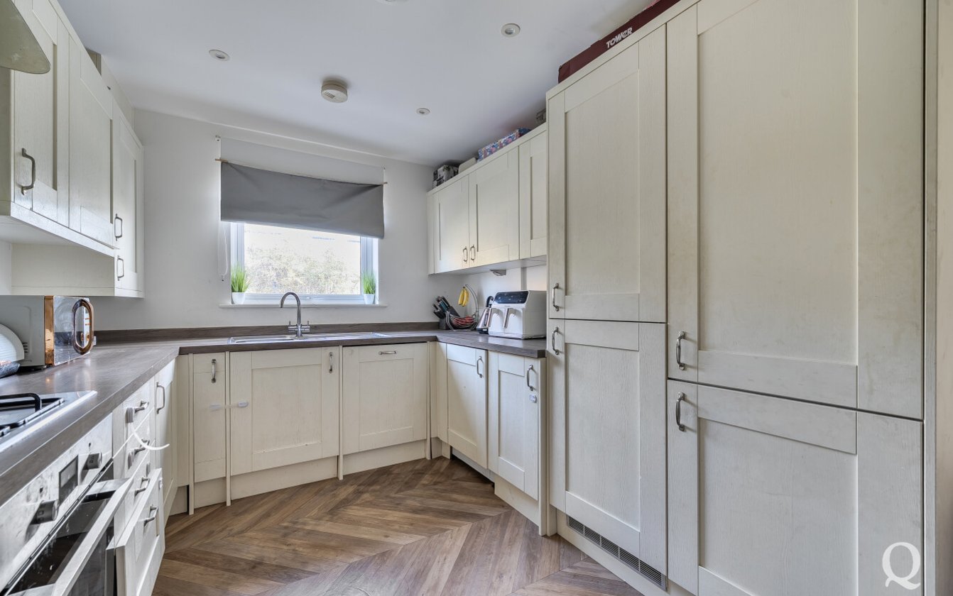 Mars Close, Milton Regis, Sittingbourne, Kent, ME10, 8393, image-4 - Quealy & Co