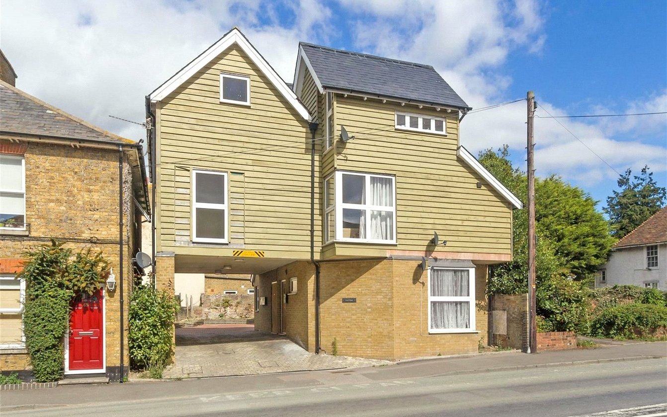 London Road, Teynham, Sittingbourne, Kent, ME9, 8481, image-1 - Quealy & Co