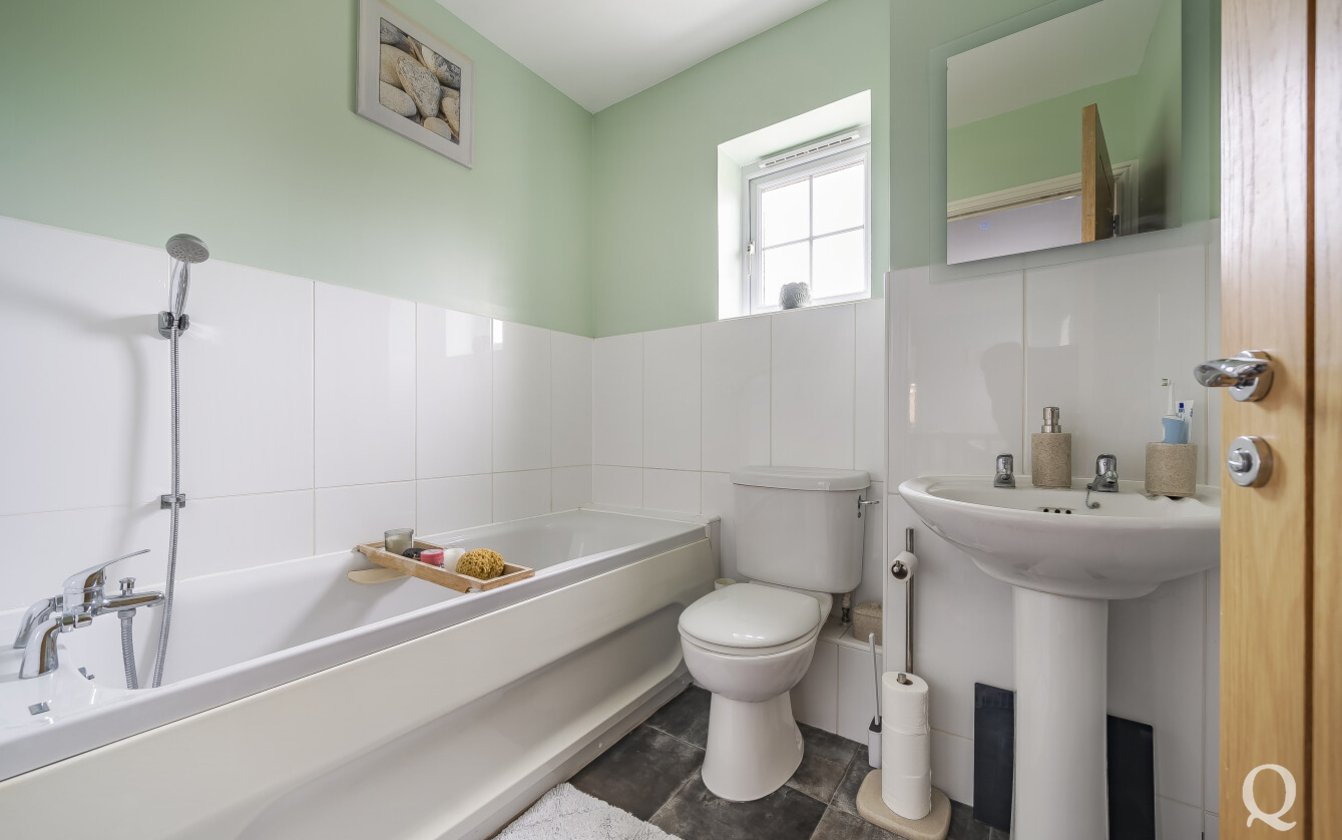 Sandpiper Lane, Iwade, Sittingbourne, Kent, ME9, 8510, image-19 - Quealy & Co