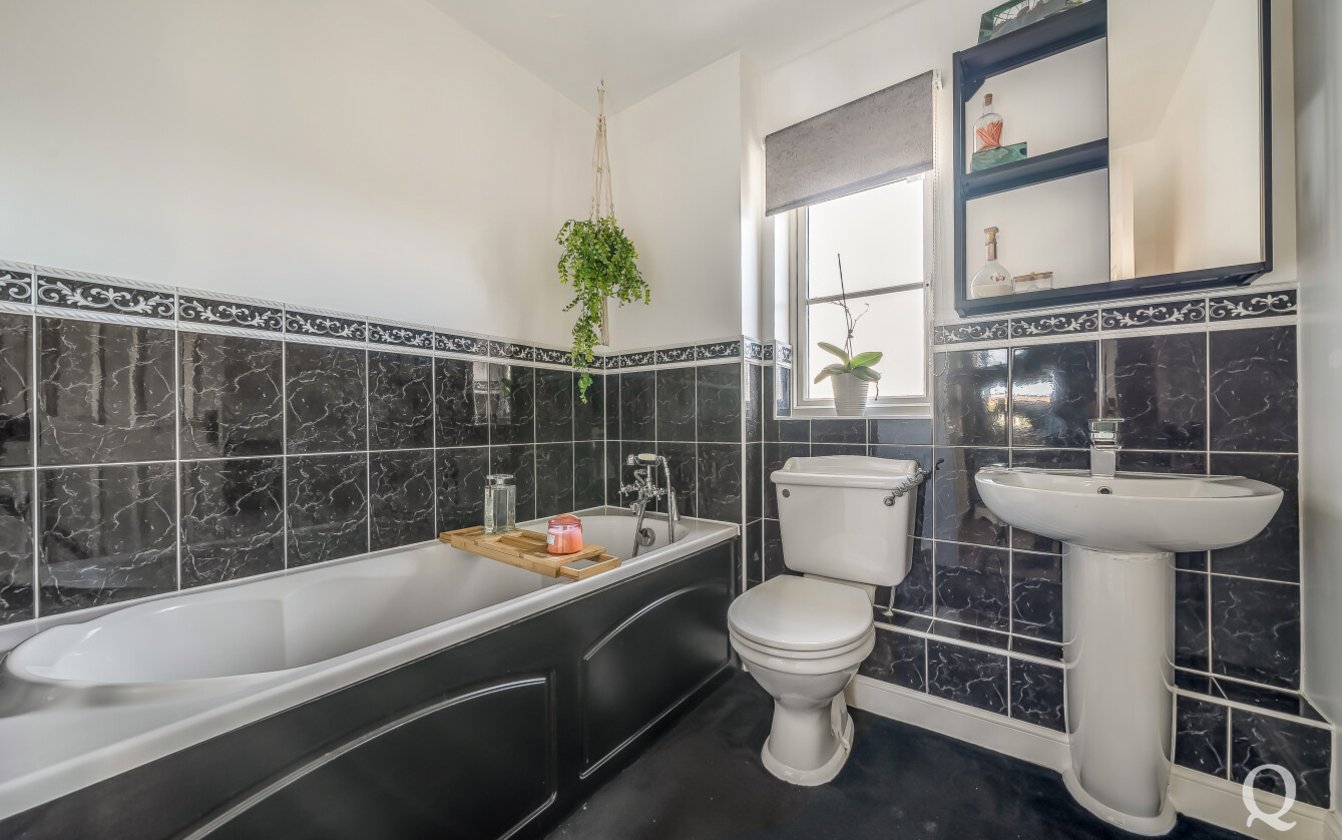 Clement Close, Milton Regis, Sittingbourne, Kent, ME10, 8523, image-8 - Quealy & Co