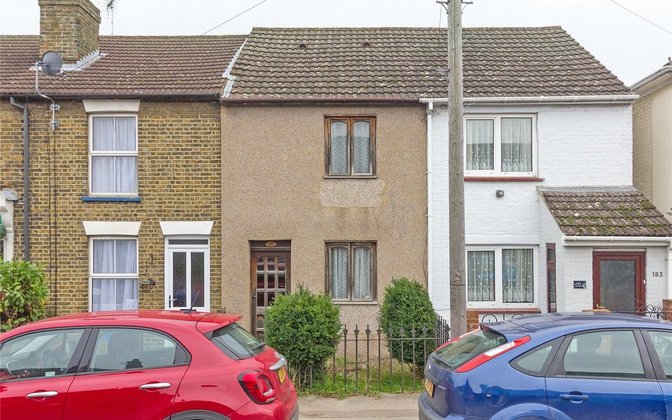 2 Bedroom house for sale in Park Road, Sittingbourne, Kent, ME10