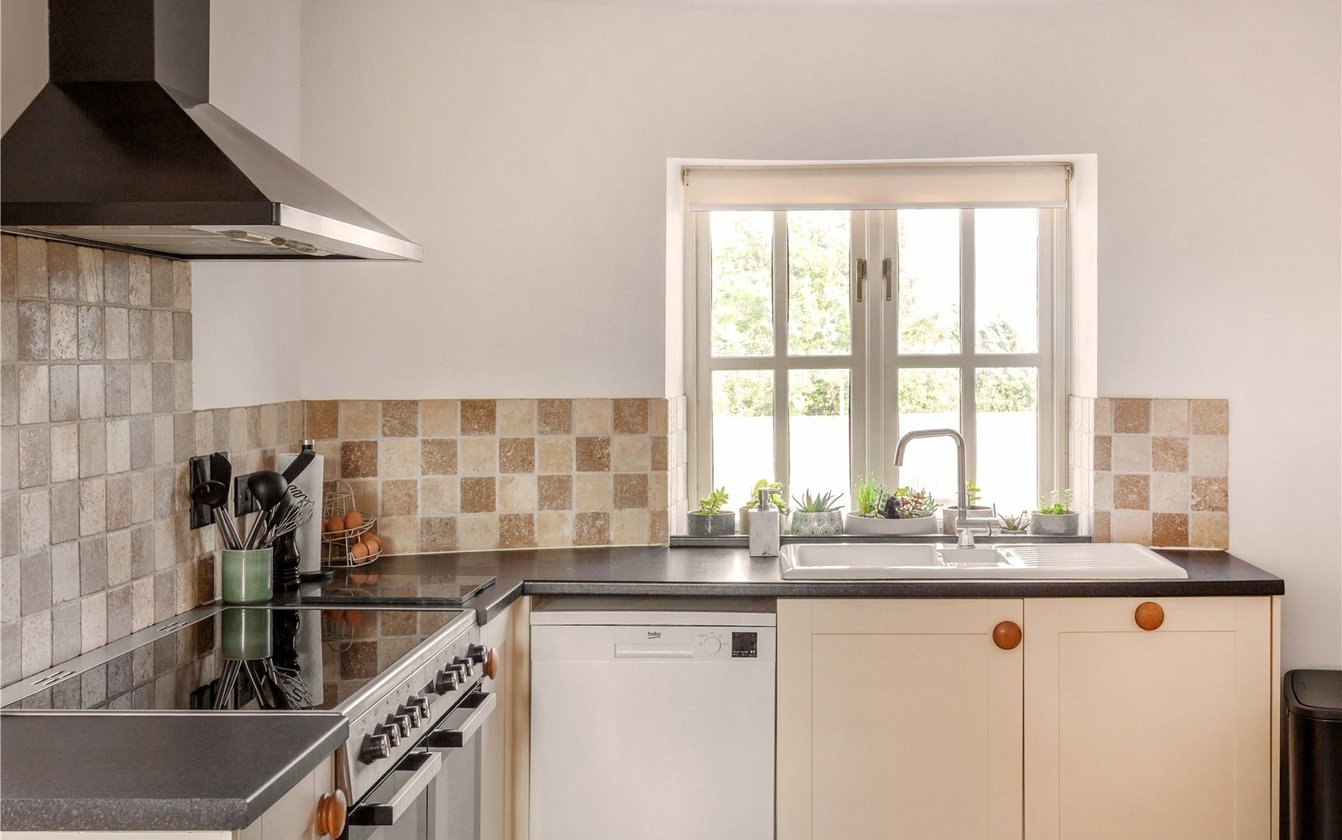 Dully Road, Tonge, Sittingbourne, Kent, ME9, 859, image-11 - Quealy & Co