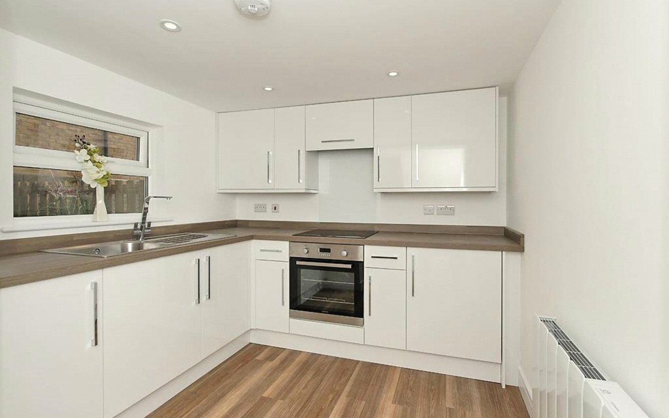 Park Road, Sittingbourne, Kent, ME10, 8679, image-6 - Quealy & Co