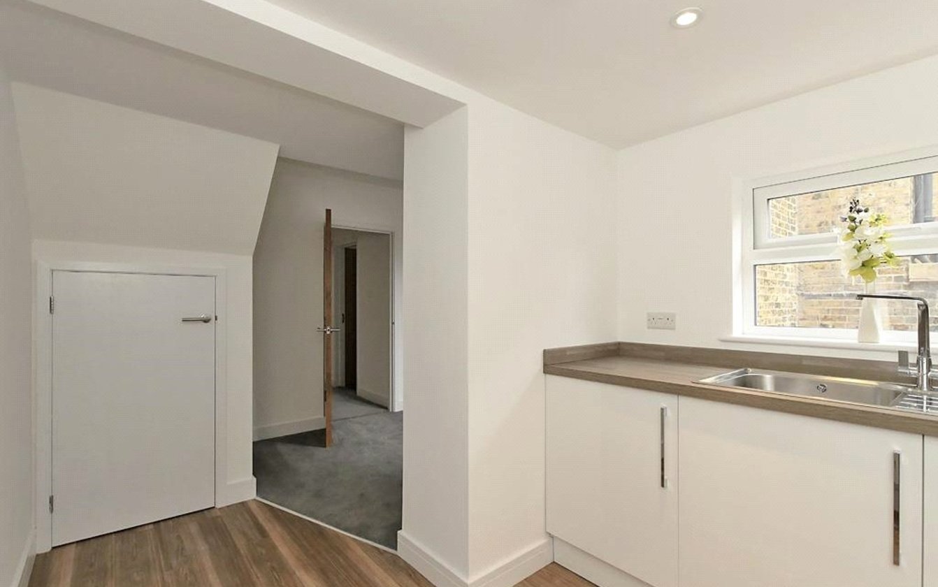 Park Road, Sittingbourne, Kent, ME10, 8679, image-10 - Quealy & Co