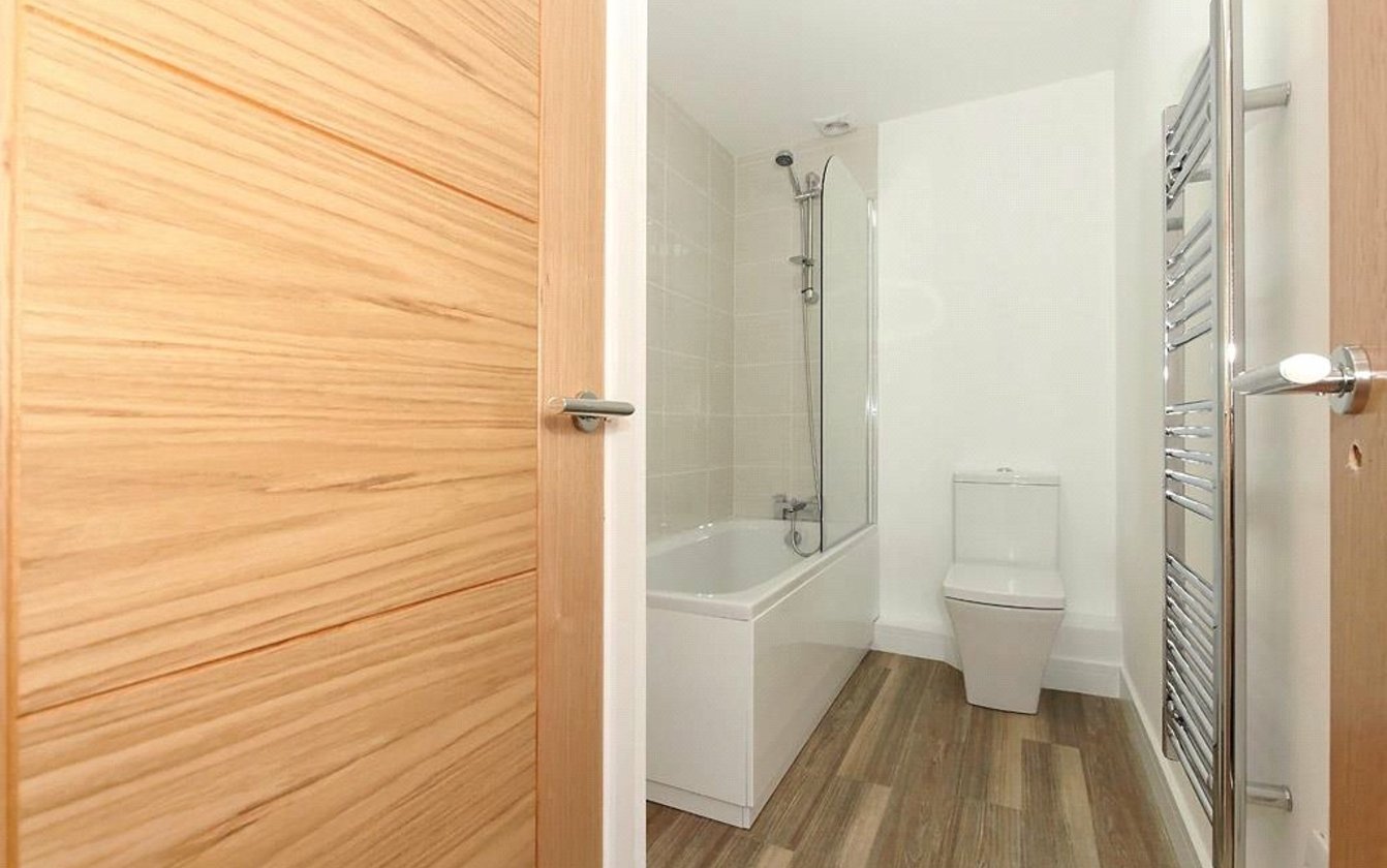 Park Road, Sittingbourne, Kent, ME10, 8679, image-7 - Quealy & Co