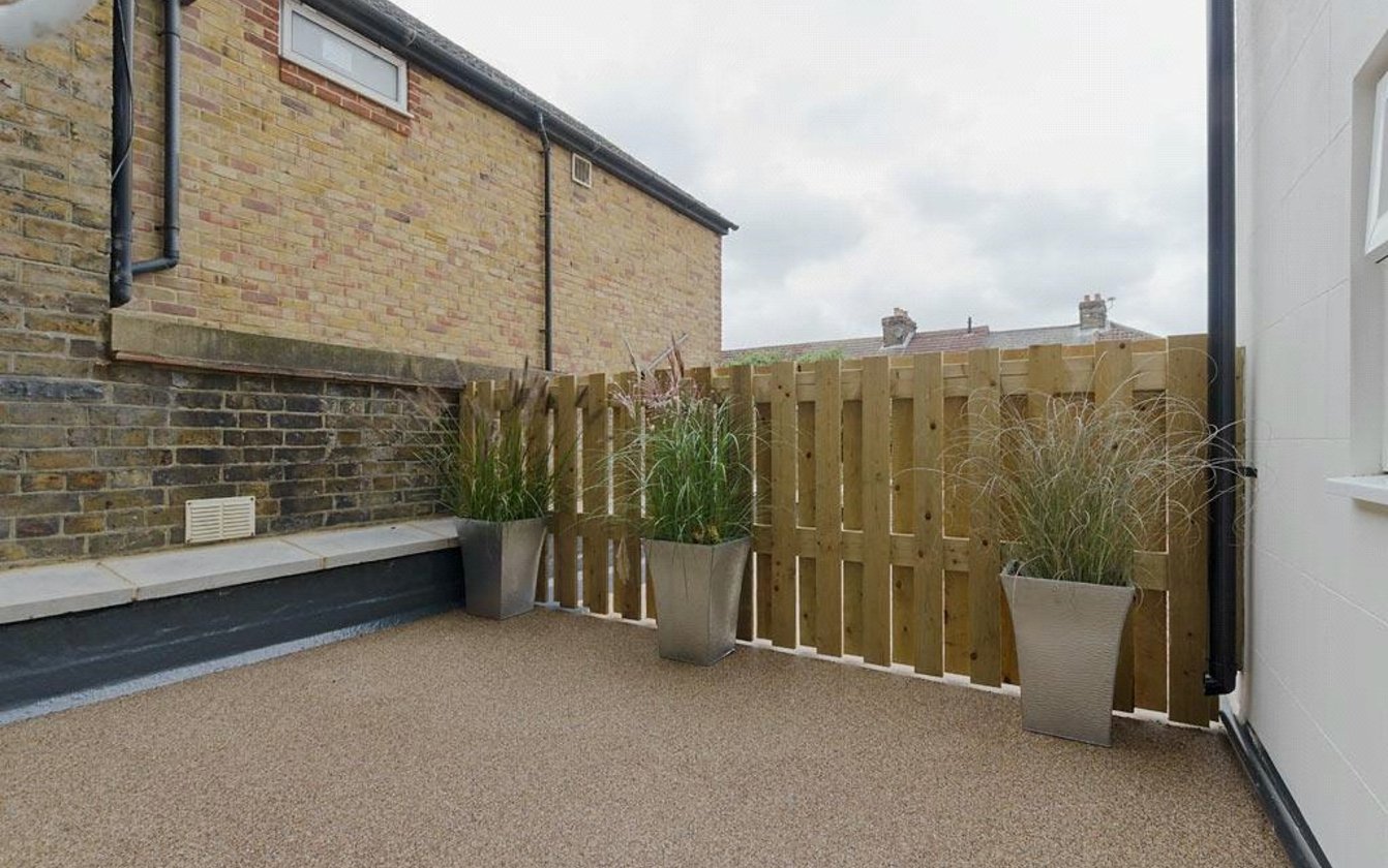 Park Road, Sittingbourne, Kent, ME10, 8679, image-4 - Quealy & Co