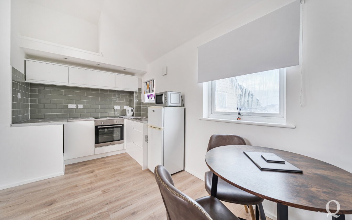 Bismuth Drive, Sittingbourne, Kent, ME10, 8892, image-2 - Quealy & Co