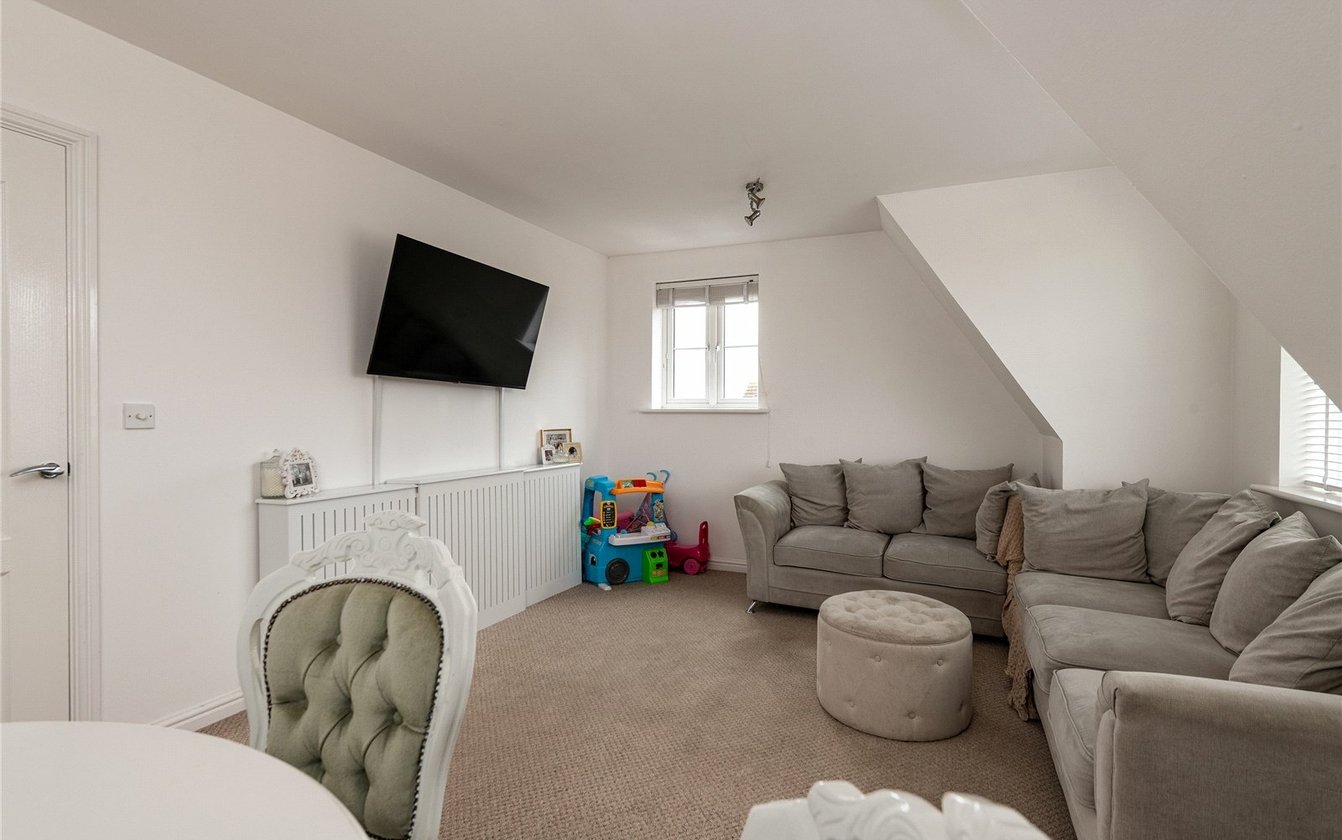 Mallard Crescent, Iwade, Sittingbourne, Kent, ME9, 9001, image-2 - Quealy & Co