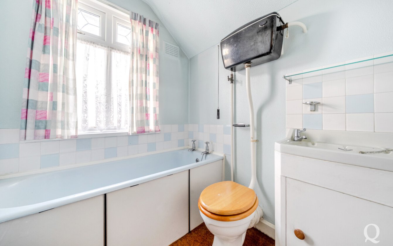 Borden Lane, Sittingbourne, Kent, ME10, 9064, image-6 - Quealy & Co