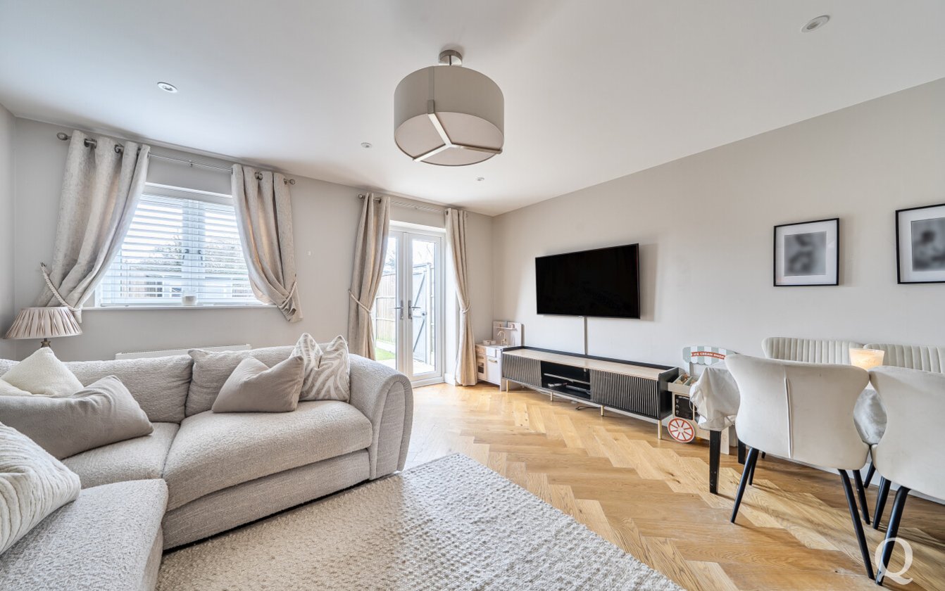 Commodores Close, Minster On Sea, Kent, ME12, 9102, image-2 - Quealy & Co