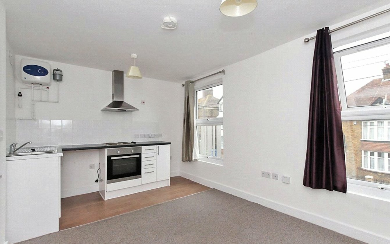 Park Road, Sittingbourne, Kent, ME10, 9163, image-2 - Quealy & Co