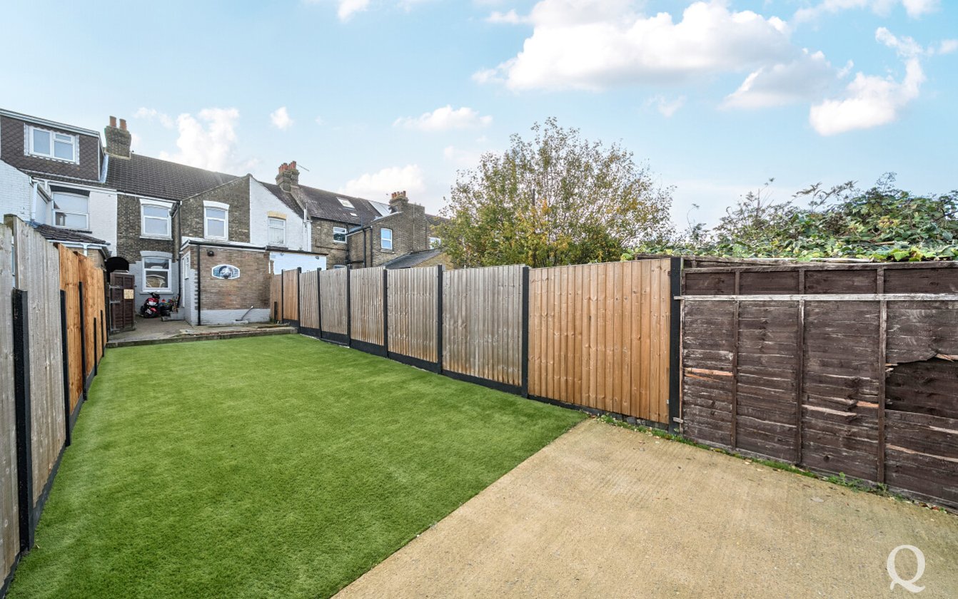 Tonge Road, Sittingbourne, Kent, ME10, 9187, image-17 - Quealy & Co