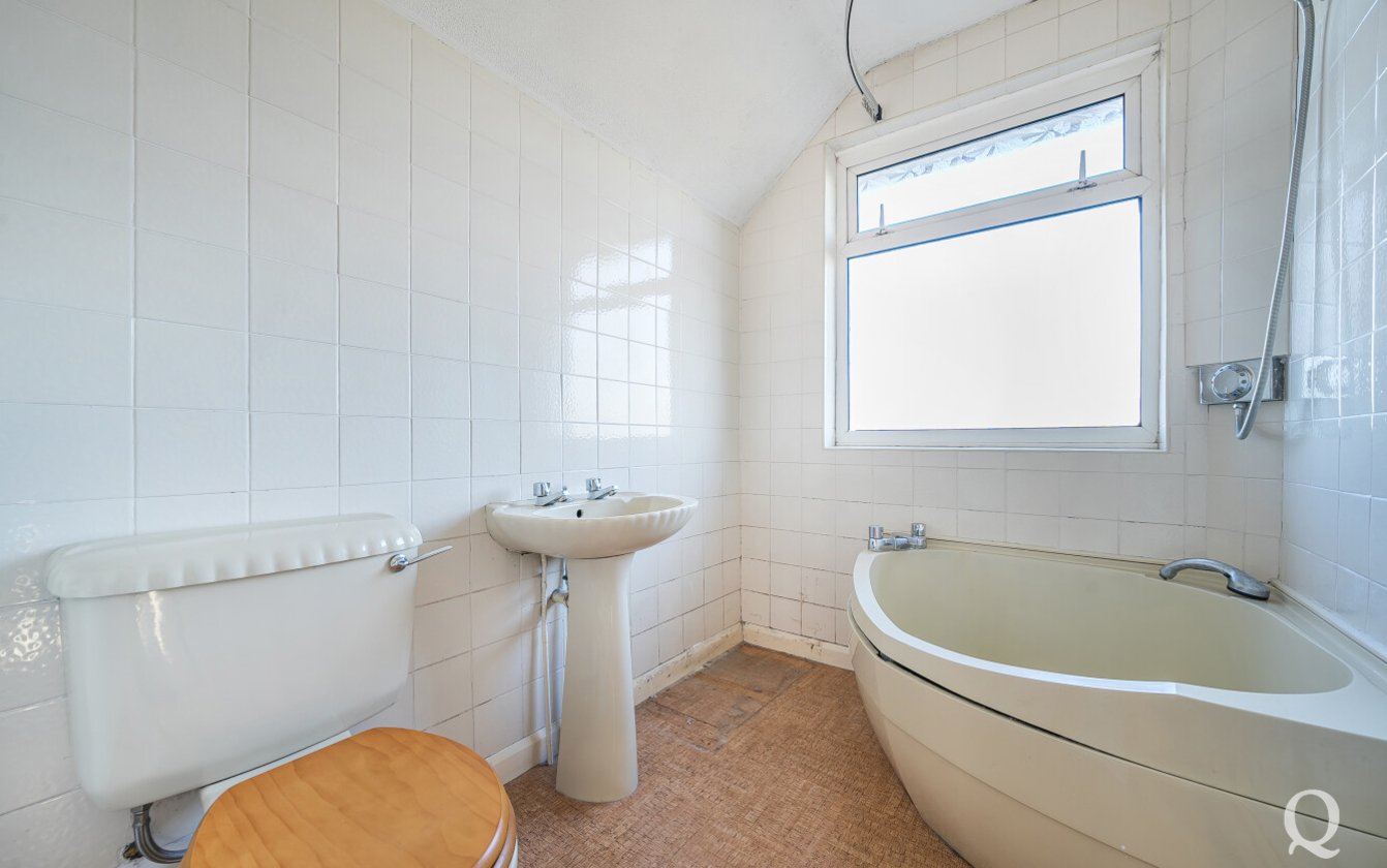 Ruins Barn Road, Tunstall, Sittingbourne, Kent, ME10, 9227, image-6 - Quealy & Co