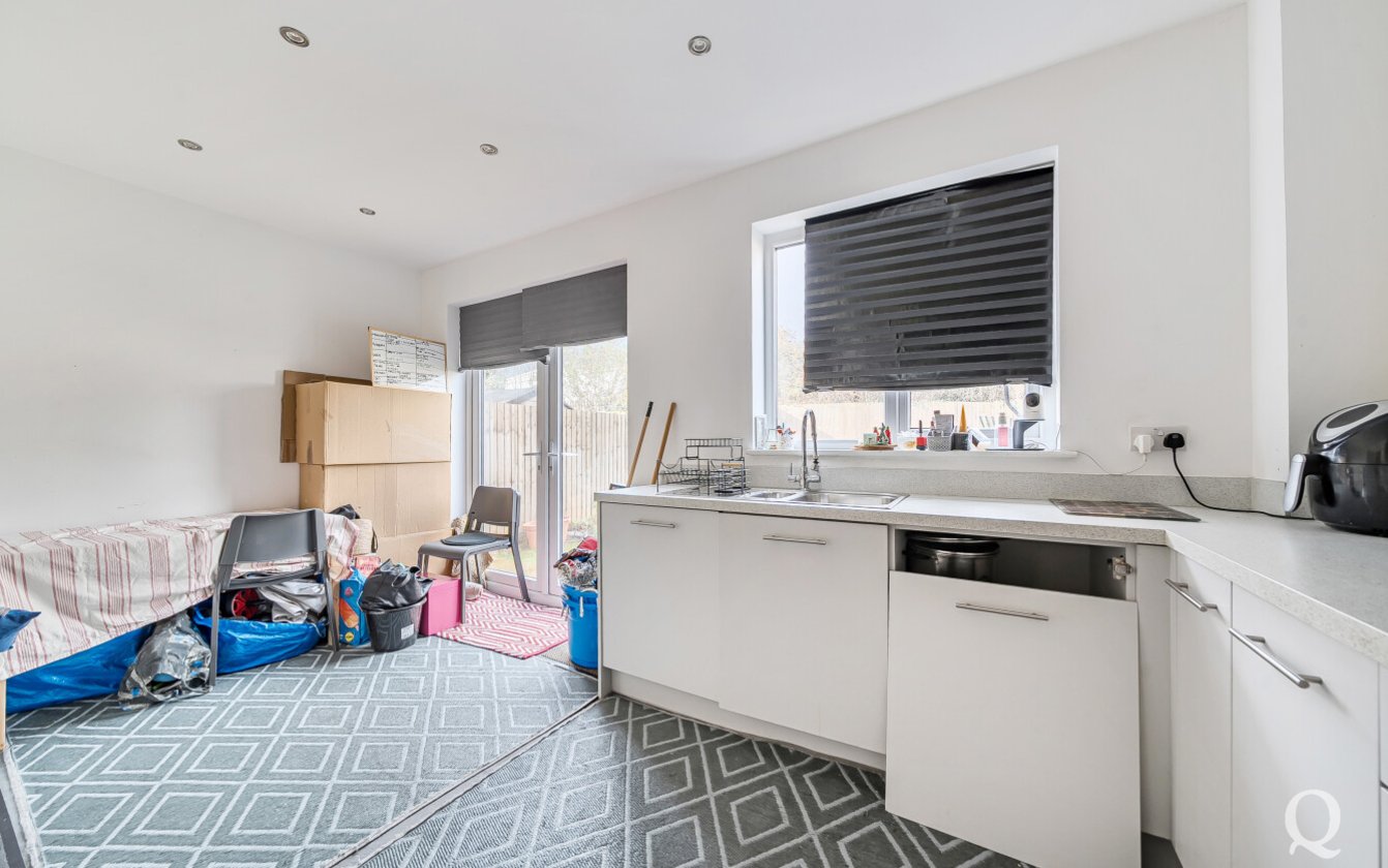 Parrett Avenue, Sittingbourne, Kent, ME10, 9246, image-11 - Quealy & Co