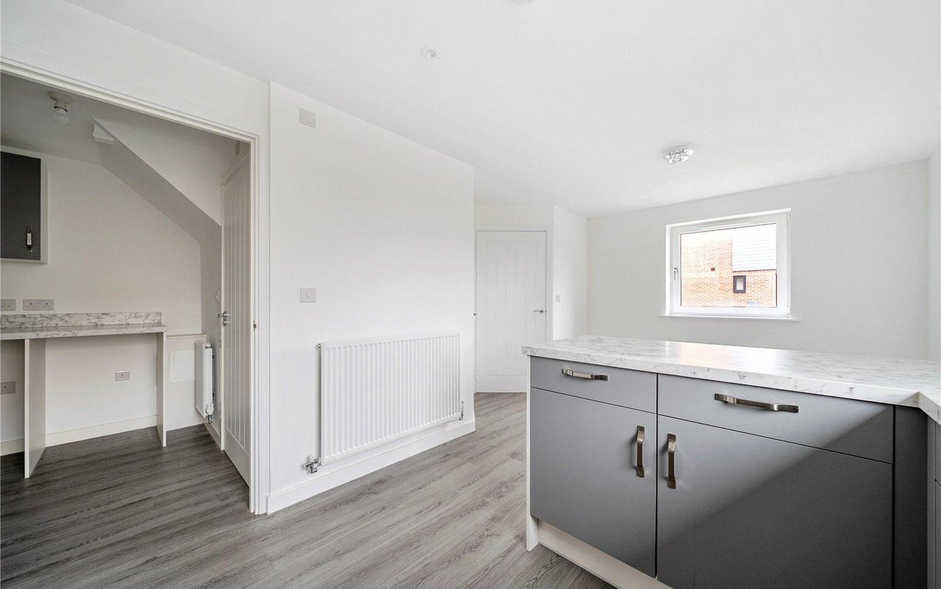 Henge Road, Iwade, Sittingbourne, Kent, ME9, 9401, image-16 - Quealy & Co