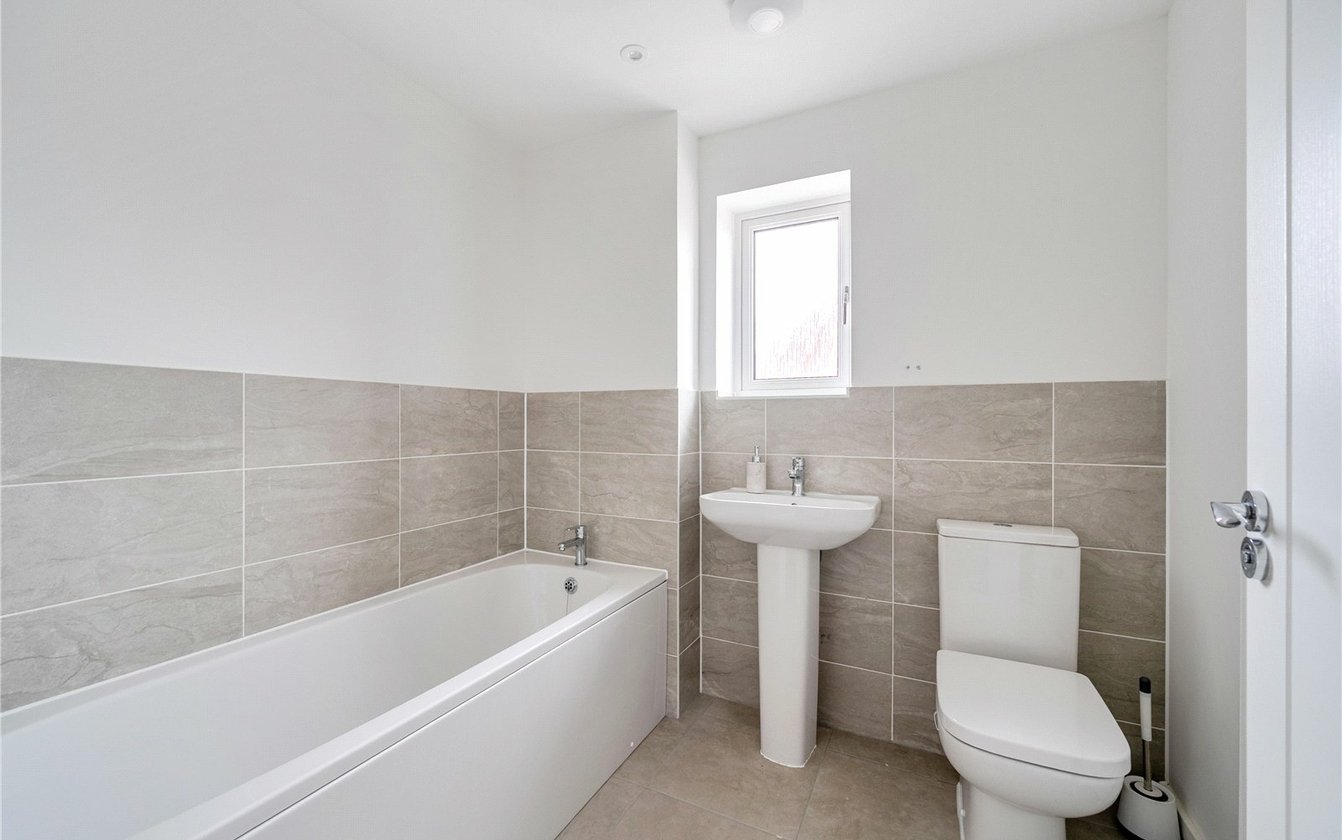 Henge Road, Iwade, Sittingbourne, Kent, ME9, 9401, image-8 - Quealy & Co