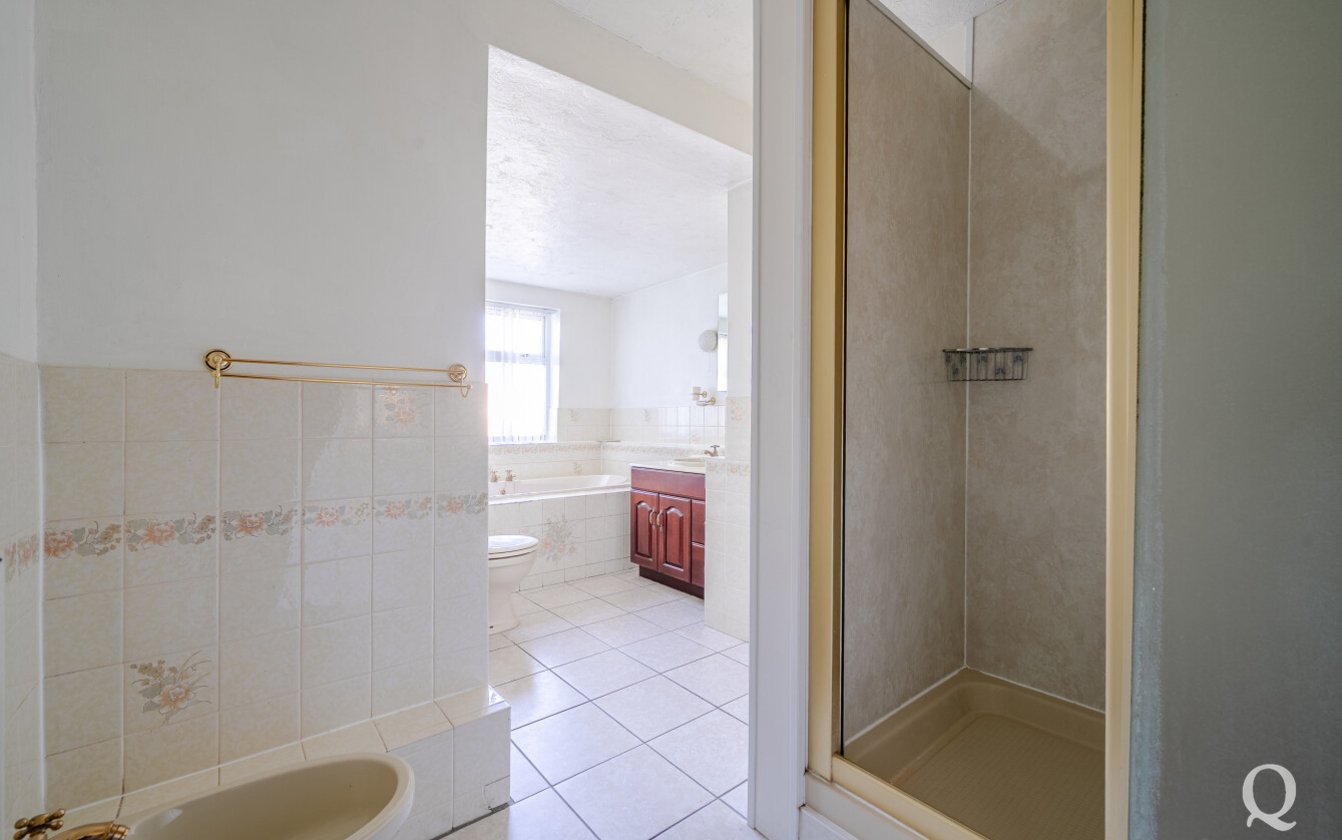 Sheerness Road, Lower Halstow, Sittingbourne, Kent, ME9, 9591, image-21 - Quealy & Co