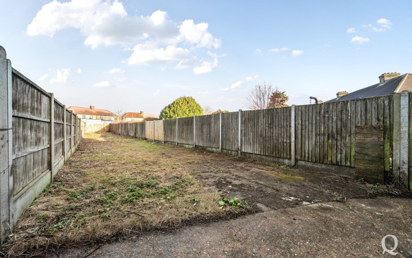Meads Avenue, Sittingbourne, Kent, ME10, 9592, image-12 - Quealy & Co