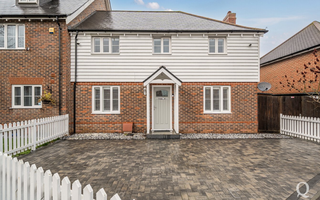 Holly Blue Drive, Iwade, Sittingbourne, Kent, ME9, 9594, image-1 - Quealy & Co