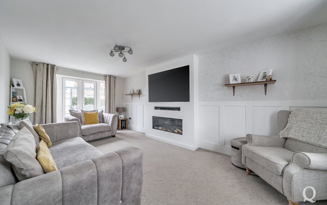 Holly Blue Drive, Iwade, Sittingbourne, Kent, ME9, 9594, image-2 - Quealy & Co