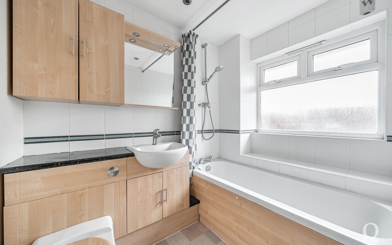 Puttney Drive, Kemsley, Sittingbourne, Kent, ME10, 9647, image-10 - Quealy & Co