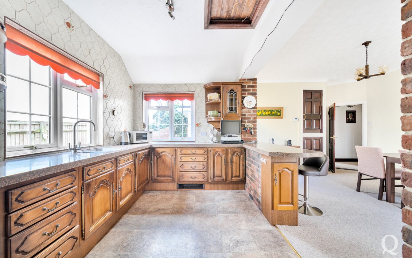 Tunstall Road, Tunstall, Sittingbourne, Kent, ME10, 9728, image-14 - Quealy & Co