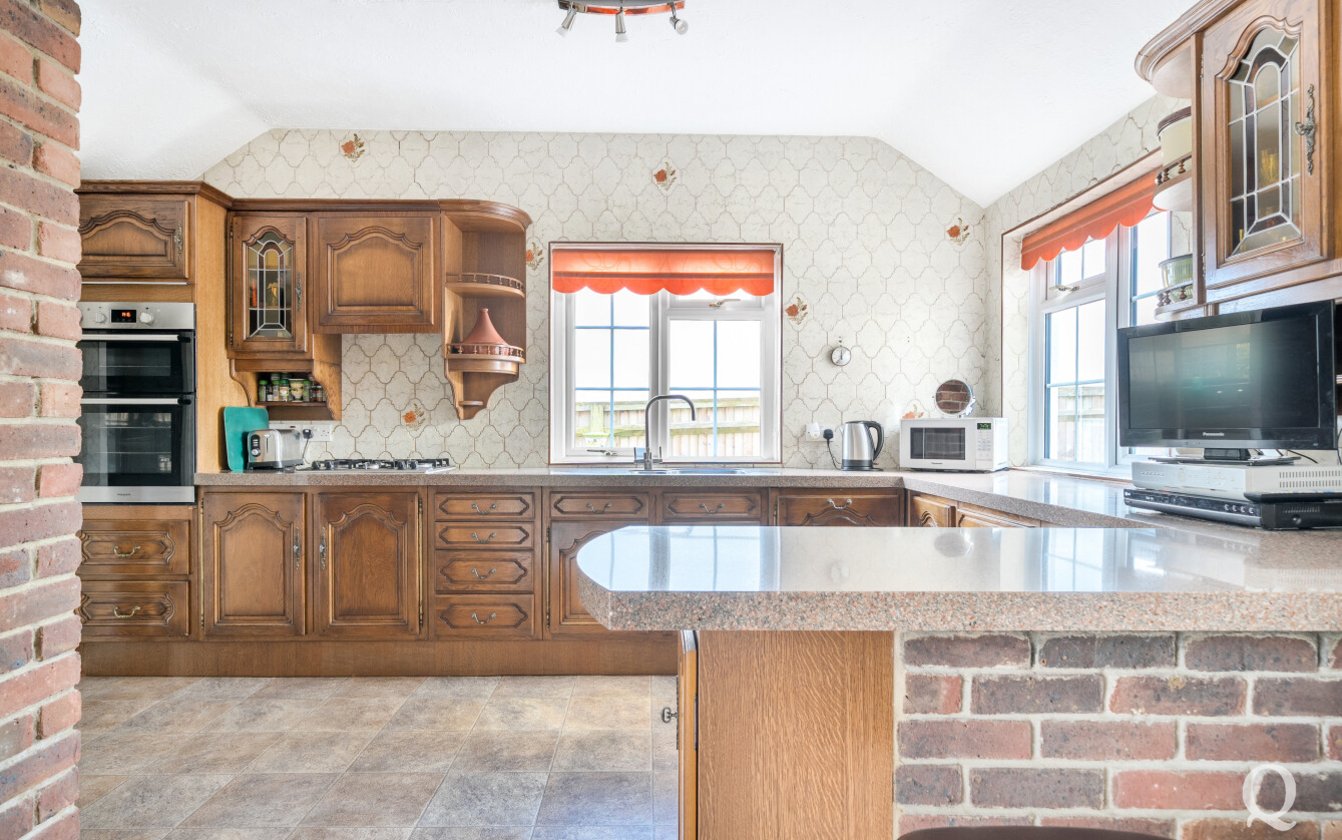 Tunstall Road, Tunstall, Sittingbourne, Kent, ME10, 9728, image-3 - Quealy & Co