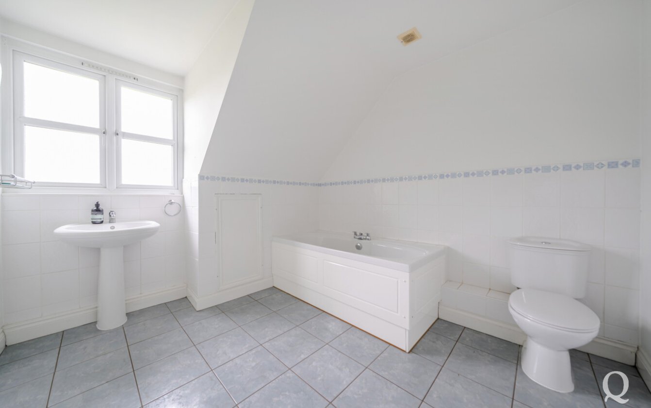 Pond Farm Road, Borden, Sittingbourne, Kent, ME9, 9751, image-17 - Quealy & Co