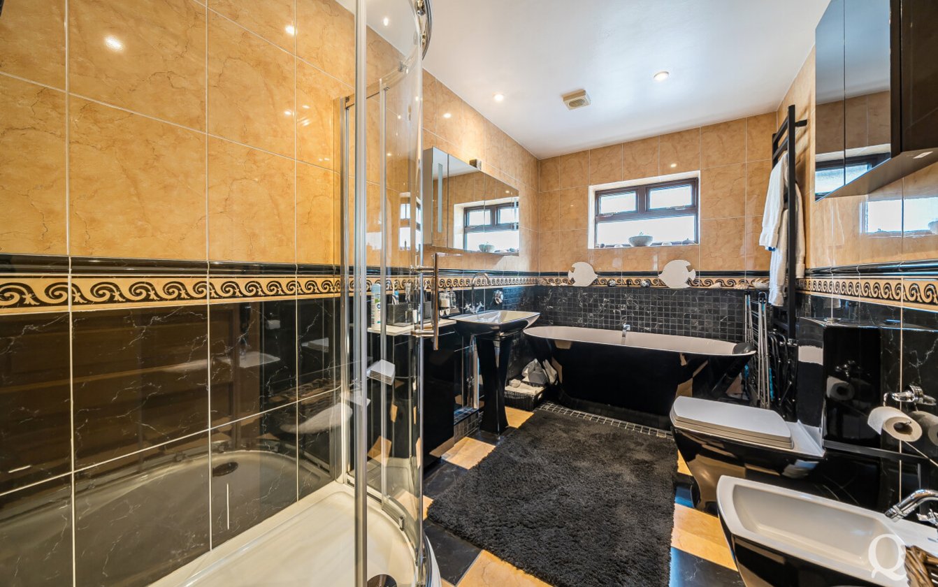 School Lane, Iwade, Sittingbourne, Kent, ME9, 9758, image-6 - Quealy & Co