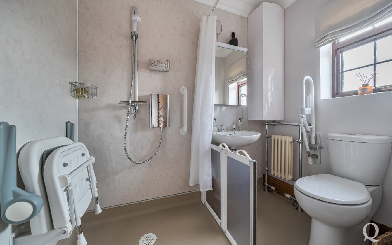 School Lane, Iwade, Sittingbourne, Kent, ME9, 9758, image-20 - Quealy & Co