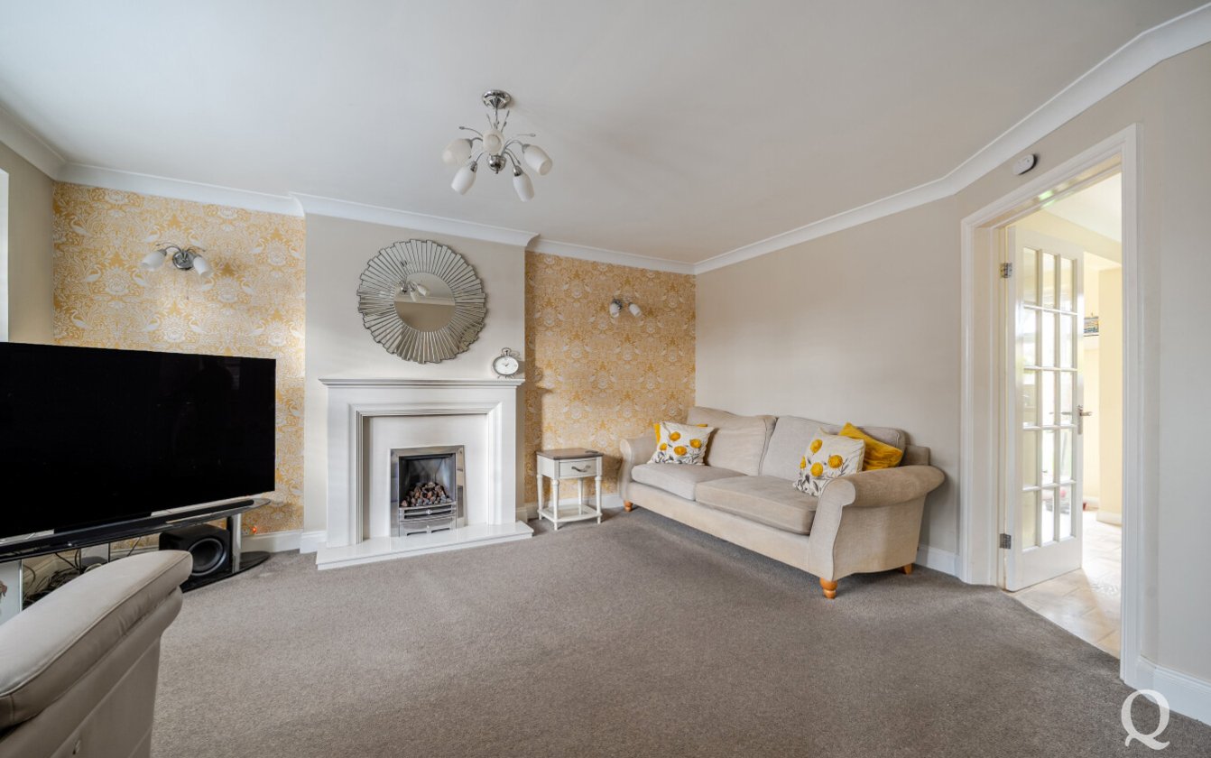 Beauvoir Drive, Kemsley, Sittingbourne, Kent, ME10, 9809, image-2 - Quealy & Co