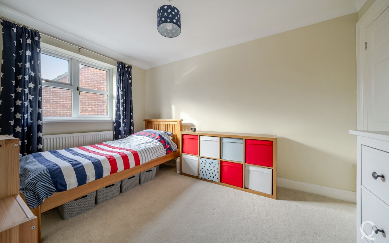 Beauvoir Drive, Kemsley, Sittingbourne, Kent, ME10, 9809, image-20 - Quealy & Co