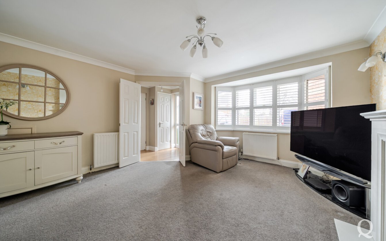 Beauvoir Drive, Kemsley, Sittingbourne, Kent, ME10, 9809, image-9 - Quealy & Co