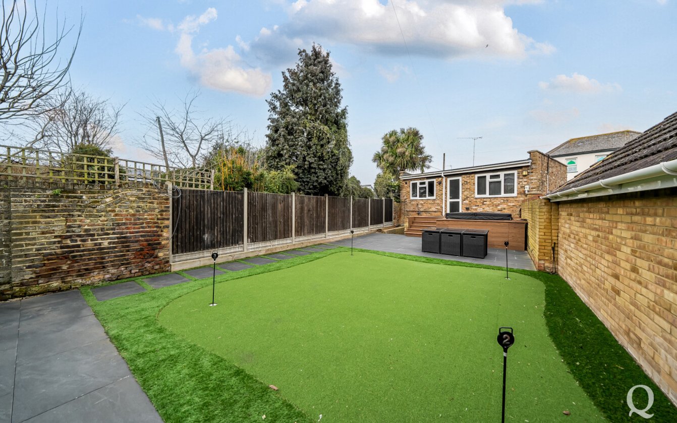 London Road, Sittingbourne, Kent, ME10, 9843, image-17 - Quealy & Co