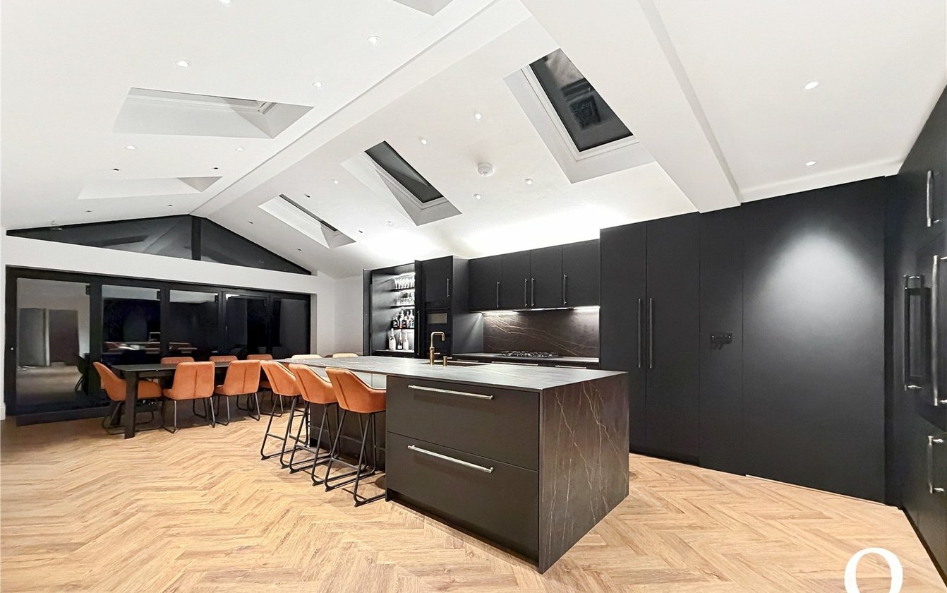 London Road, Sittingbourne, Kent, ME10, 9843, image-24 - Quealy & Co